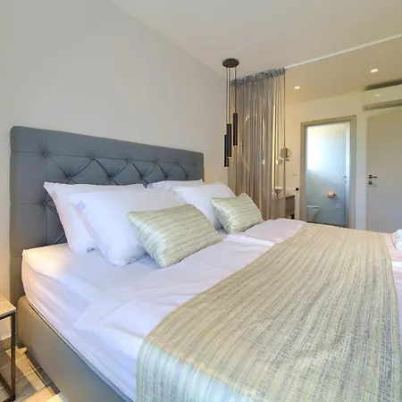 Vista Deluxe Apartment Malinska